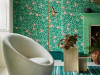 Briar Rose - Green Verditer papier peint de Little Greene avec fleurs de couleur rouge
