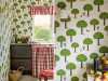Little Greene papier peint Rodney Street Sage & Onions appliqué sur les murs de la cuisine