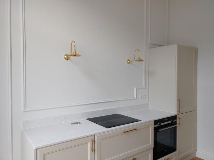 Orac moulure murale P8030